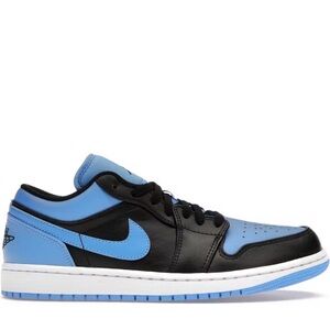 Nike Jordan Low-Top Sneakers in Black and Blue NWT